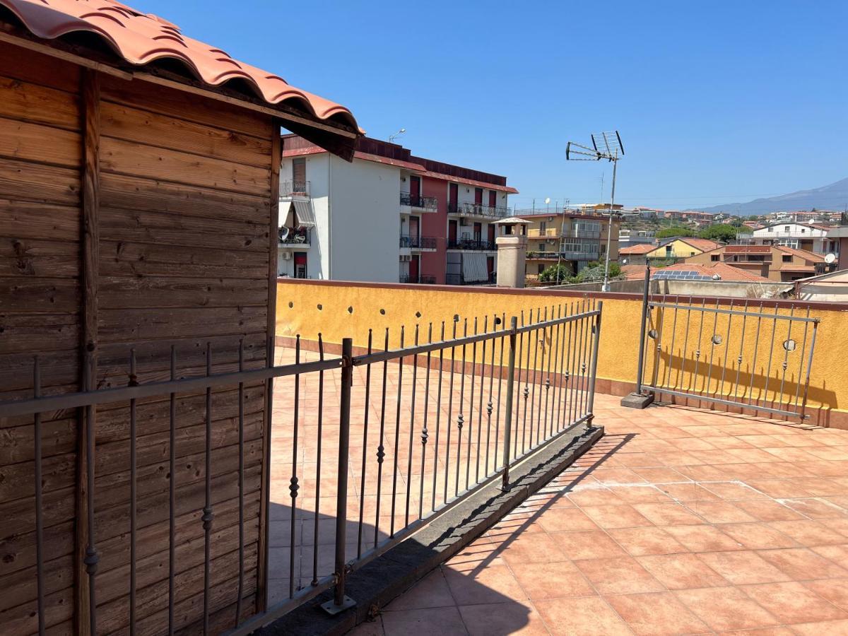 Villa Attico Etnamare Gravina di Catania Exterior foto